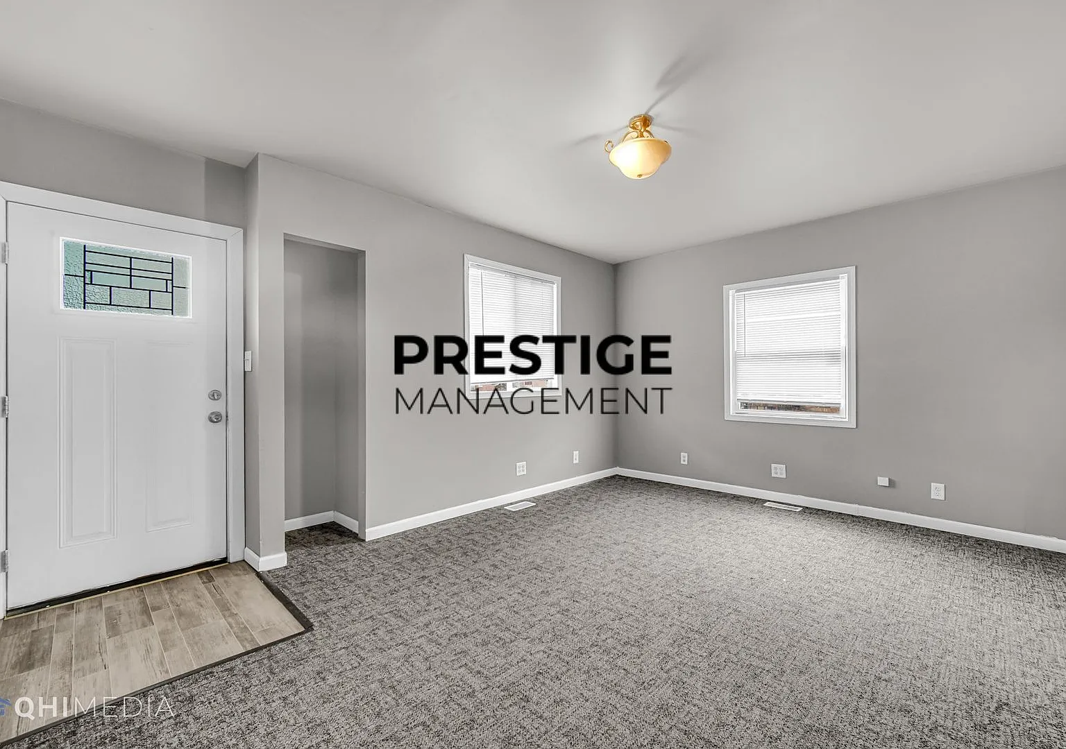 2 Bedroom in Gary — Photo 3