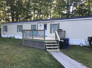 38 Radford Ln, Colchester, VT 05446