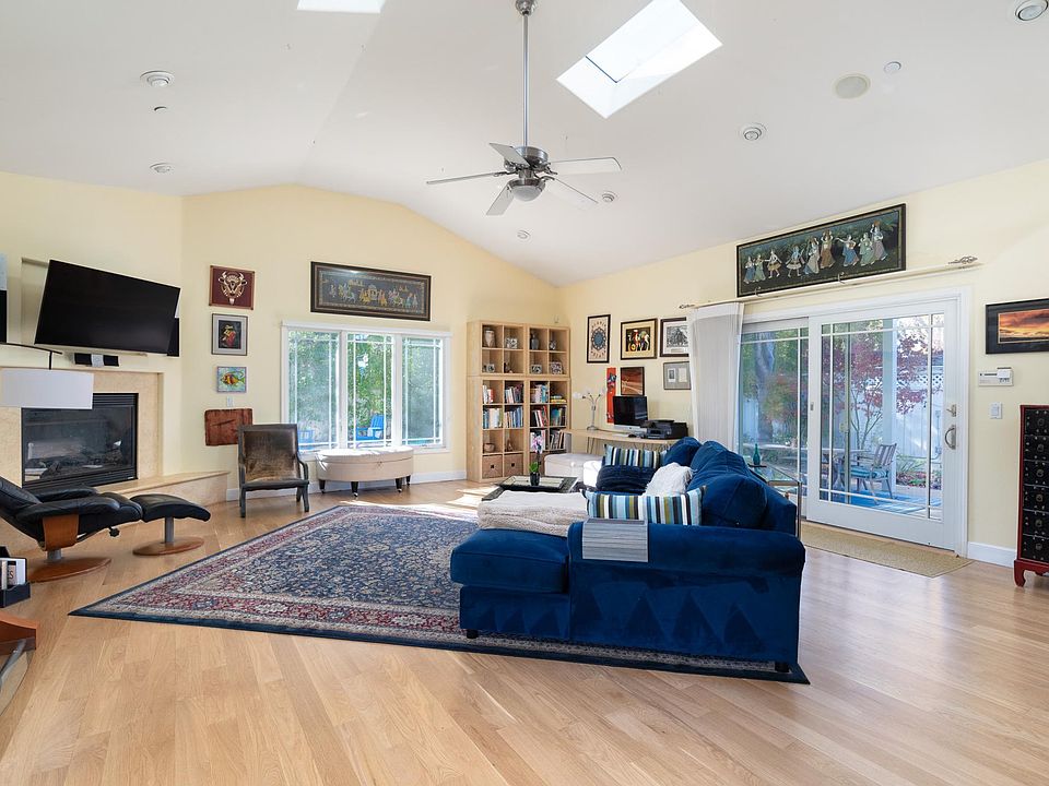 1st image of 1141 Orange Ave