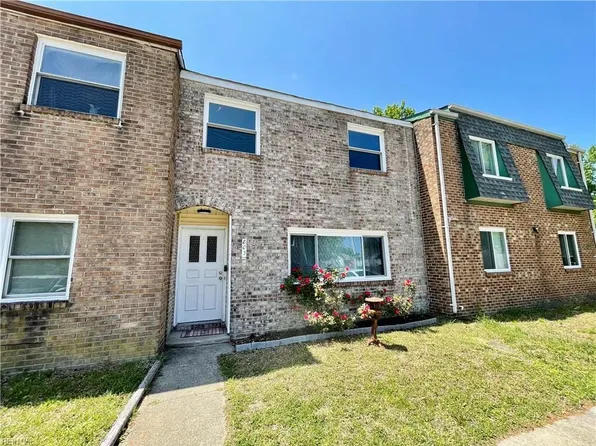 803 Sutton Pl, Virginia Beach, VA 23464