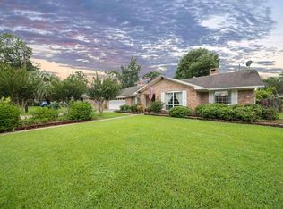 985 Elaine Dr, Beaumont, TX 77706