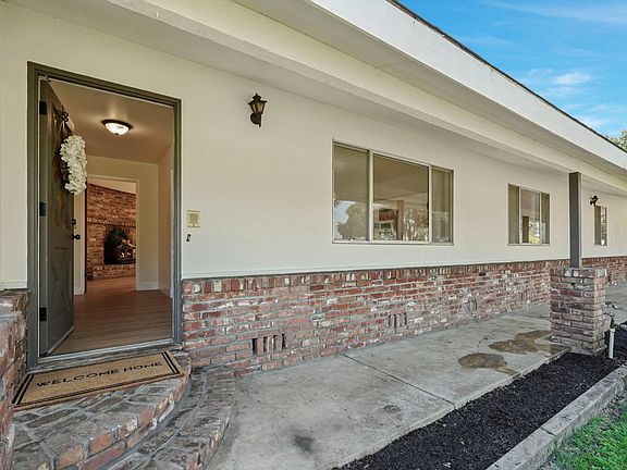 5th image of 9690 Kost Rd