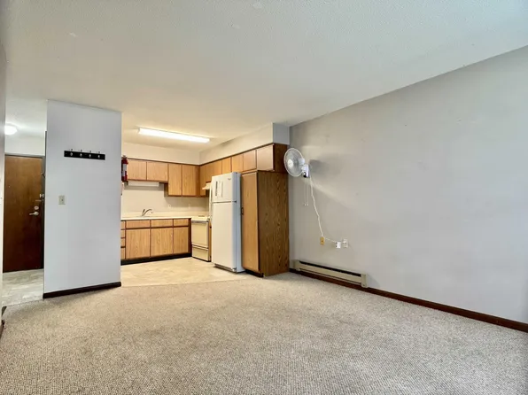 602 S 1st Ave E, Lake Mills, IA