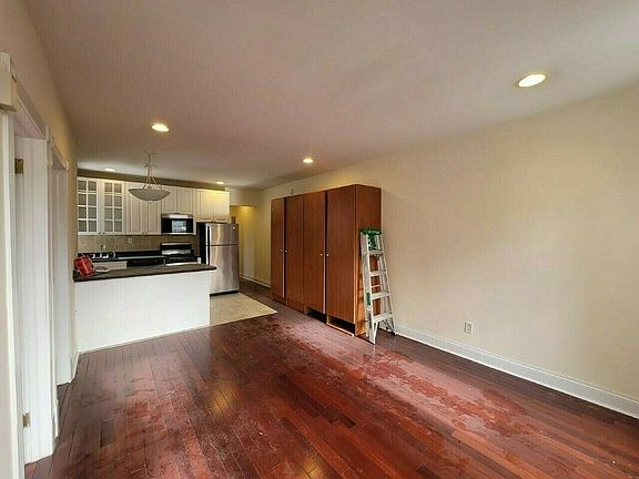 2nd image of 217 E 82nd St APT 5A