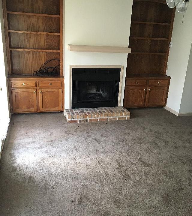 2nd image of 10878 Sullivan Rd APT 1E