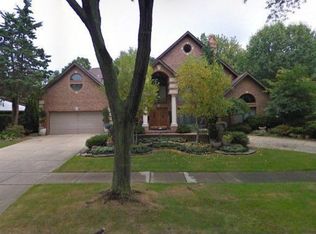 50 Fairford Rd, Grosse Pointe Shores, MI 48236