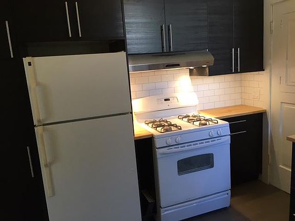 2nd image of 959 Powell St #7