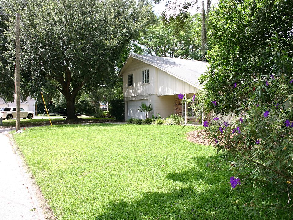 1st image of 2131 Blossom Ln