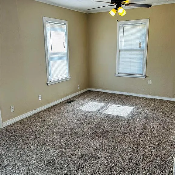 715 W Huber Ave — Photo 4