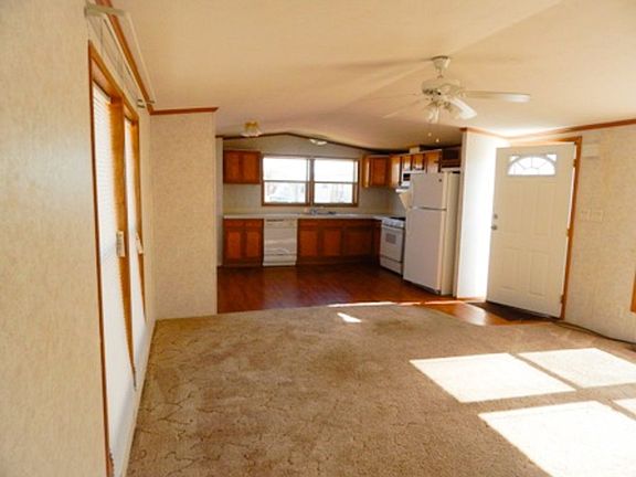 5th image of 253 Vevay Dr E