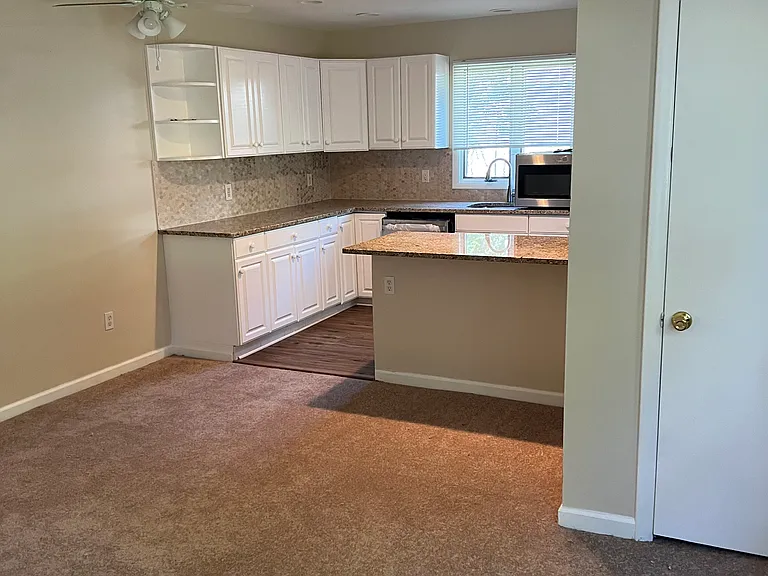10 Mandeville Ave #12 — Photo 14