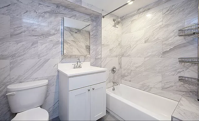 Rented by R New York | media 7