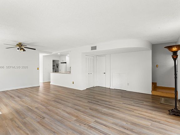 4th image of 13745 SW 84th St APT A