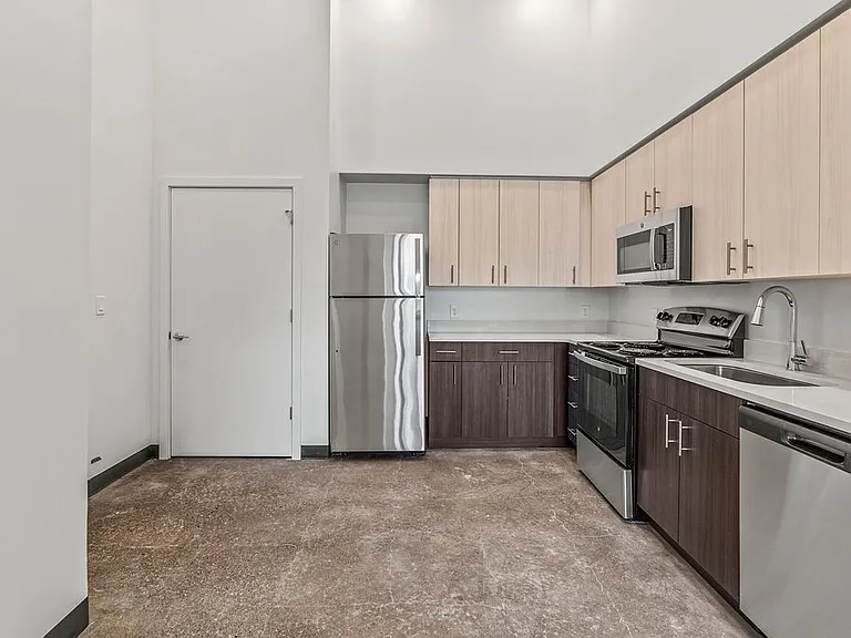 The Buckley at Lents — Photo 4