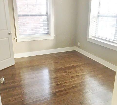 5th image of 708 W 48th St APT 305