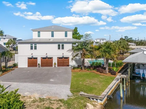 209 Water Dr, Pt Saint Joe, FL 32456
