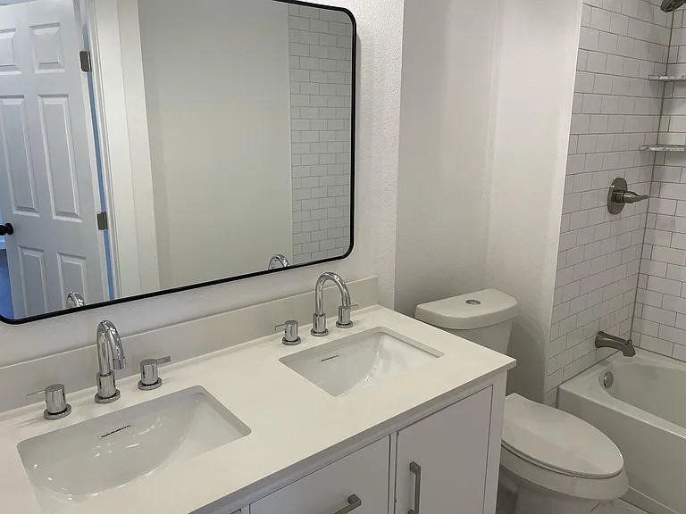 10000 E Rutland Vlg #A — Photo 6