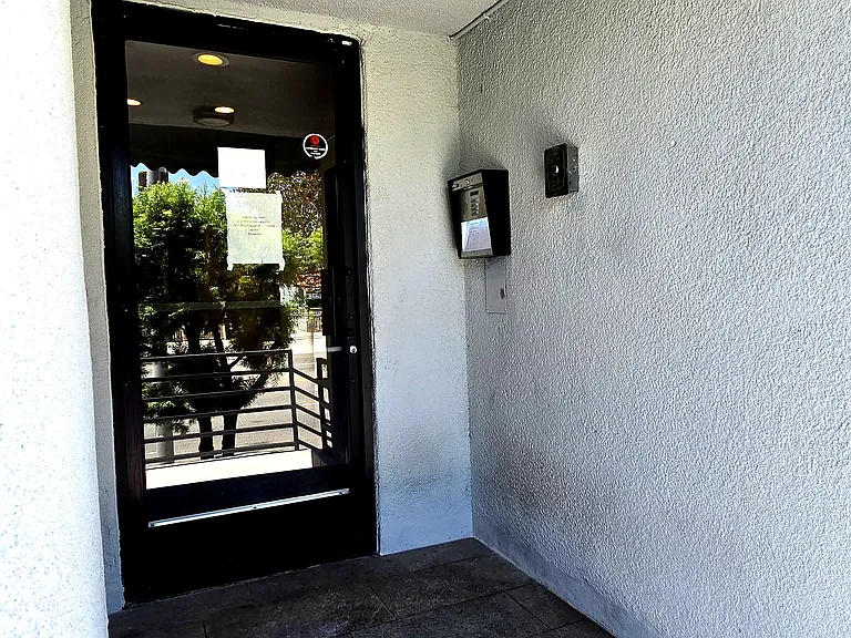 2251 Crenshaw Blvd #1 — Photo 16