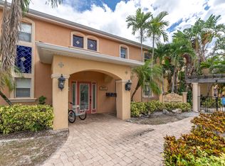 2675 Saint Joseph Dr E APT D, Dunedin, FL 34698