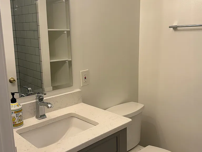 2nd bathroom