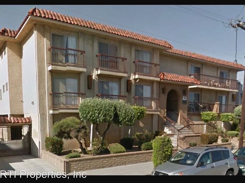 2nd image of 4367 W 138th St APT 226