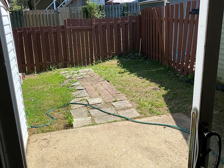 4607 Charlton Ct — Photo 8