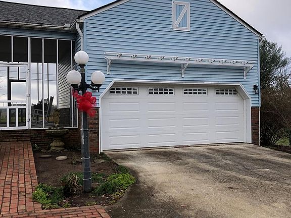 5th image of 581 Hillwood Dr