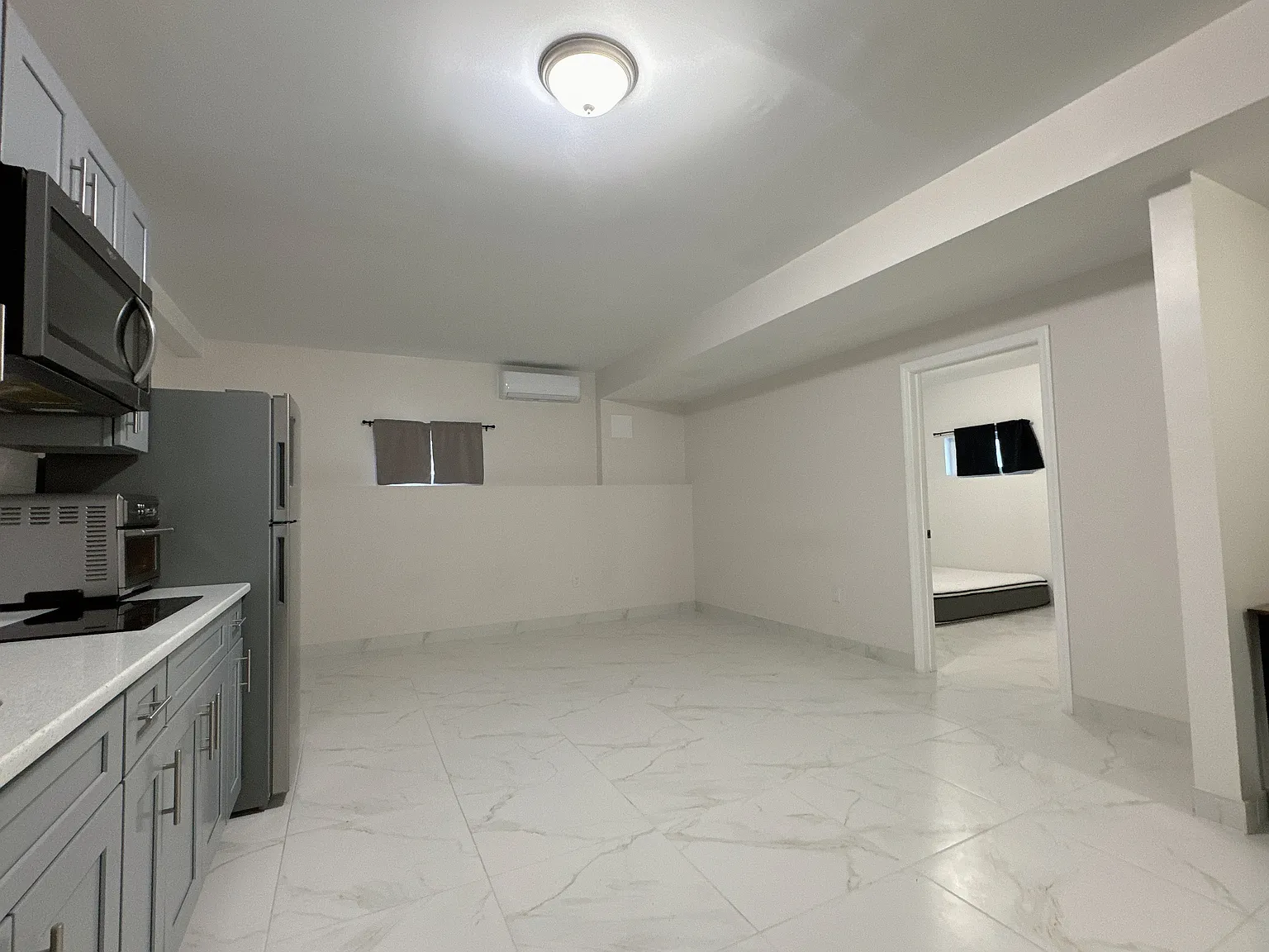 1 bed, 800 sqft, $1,800 — Photo 2
