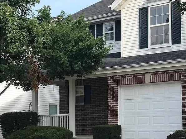 1033 Big Bend Crossing Dr, Valley Park, MO 63088
