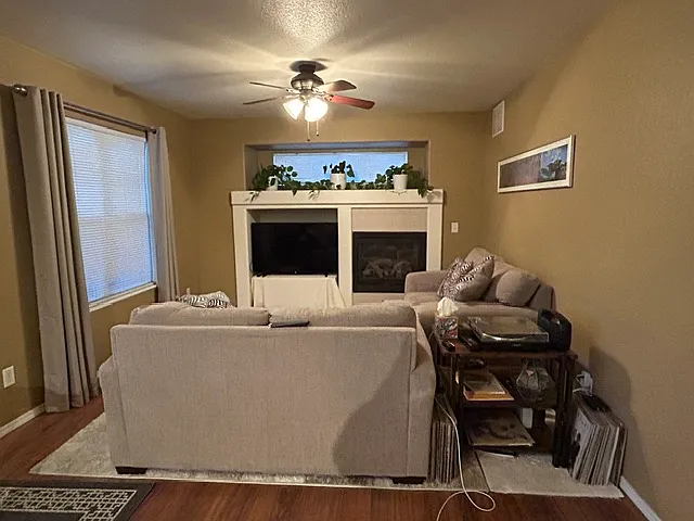 5472 Butterfield Dr — Photo 4