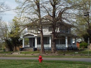 403 S Main St, Marion, KY 42064