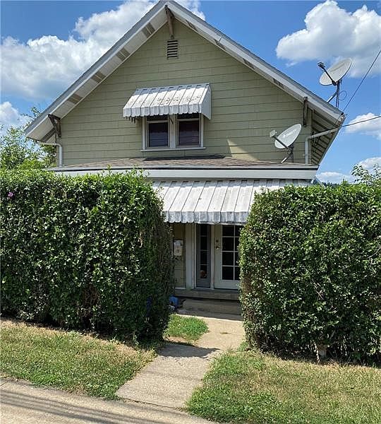 1st image of 815 Henry St