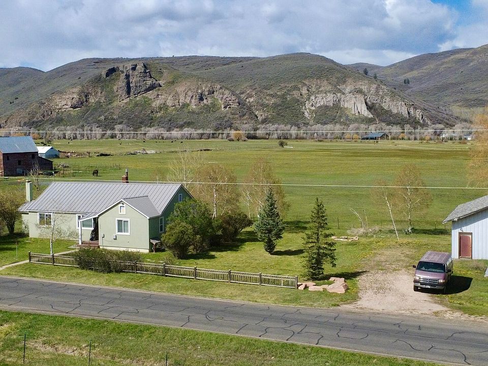 2nd image of 4923 N Woodenshoe Ln