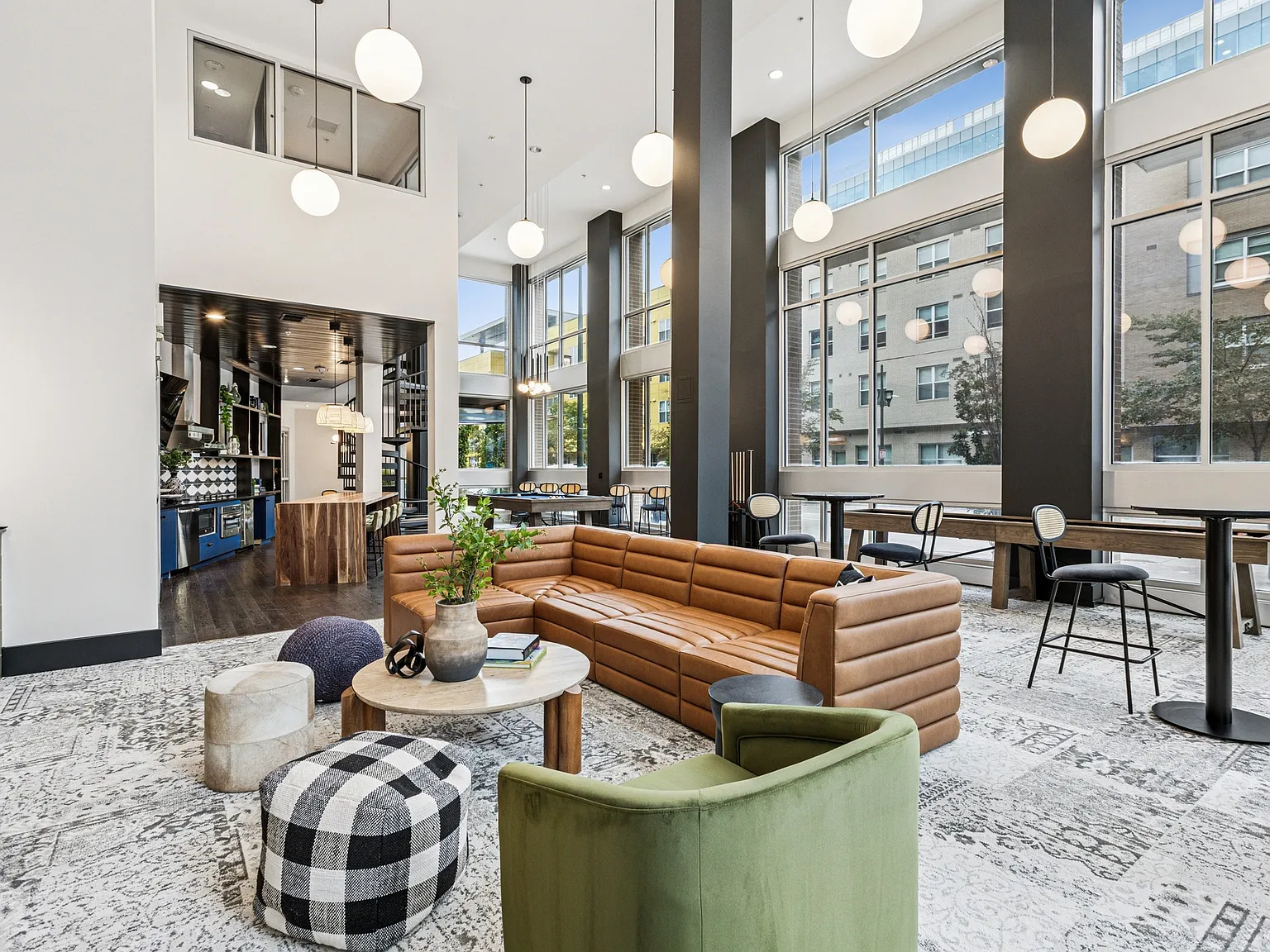 City House Apartments — Photo 1