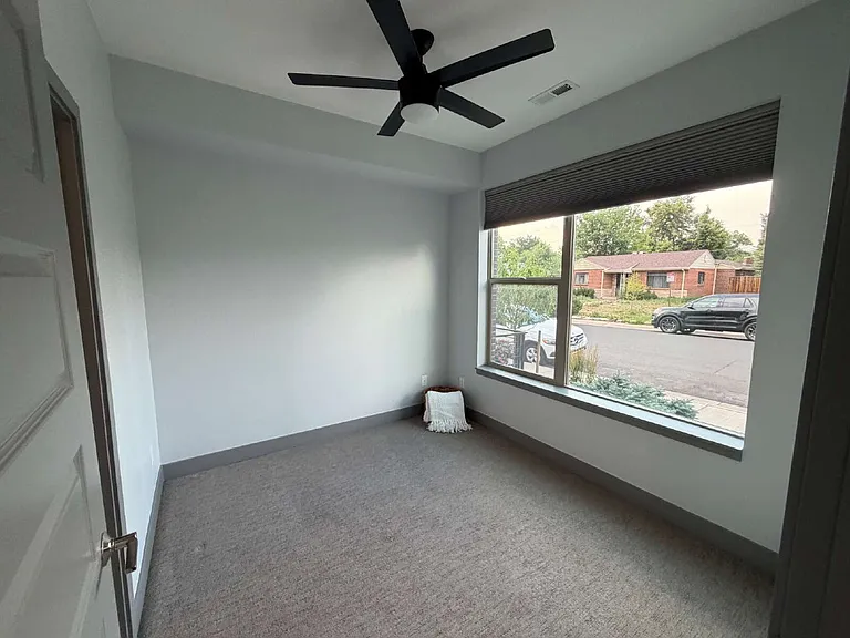 3494 E 31st Ave — Photo 12