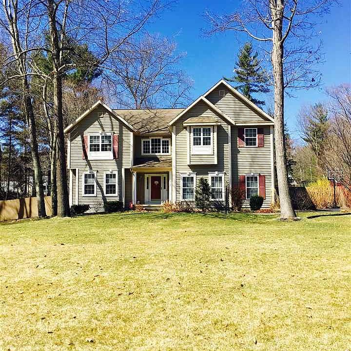 1st image of 35 Greylock Dr