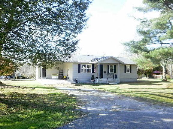 3rd image of 581 Lee Dr