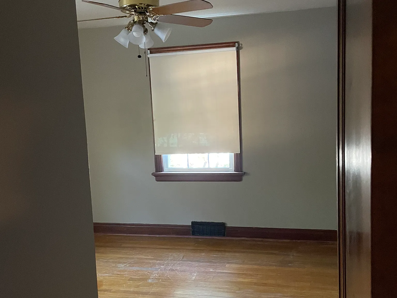 2 bed, 1000 sqft, $2,475 — Photo 4