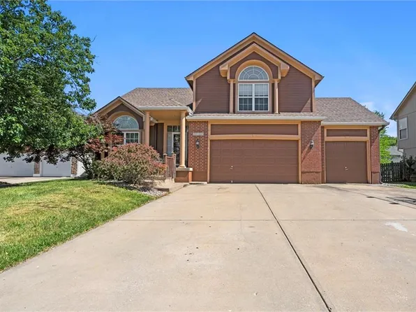 21109 E 50th Street Ct NW, Blue Springs, MO 64015