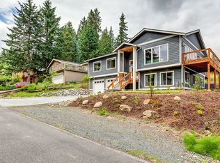 37 N Point Dr, Bellingham, WA 98229
