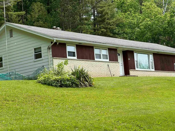 9312 Spring Valley Rd, Mazomanie, WI 53560