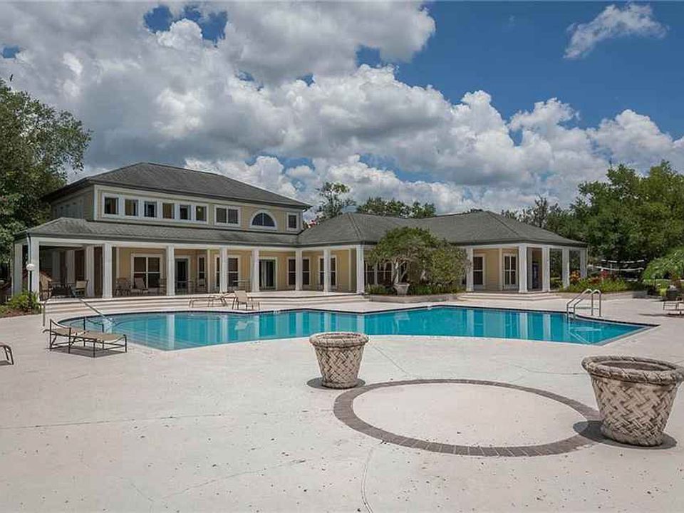 1st image of 4107 Chatham Oak Ct APT 302