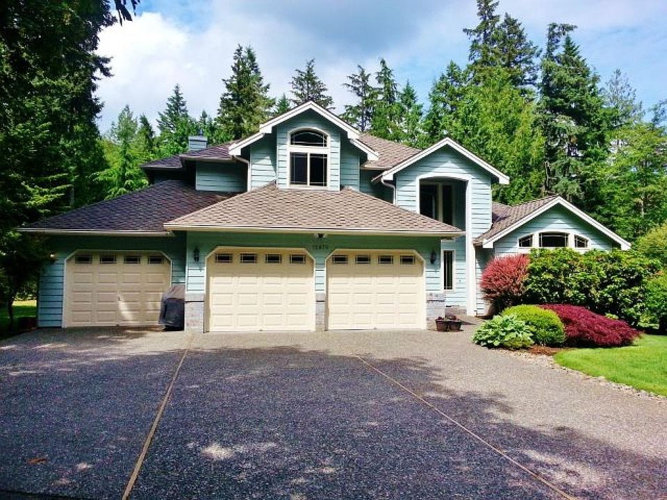 1st image of 194 NE Lazy Fox Ln