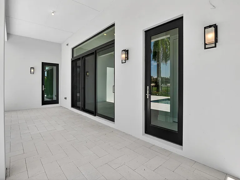 9168 Benedetta Pl — Photo 16