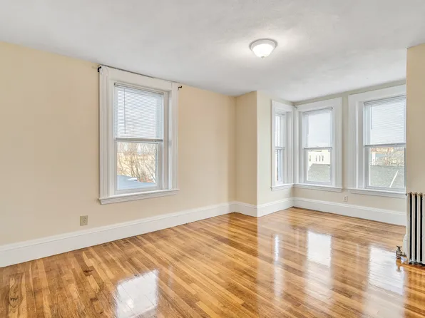 17 Elm St APT 6, Cambridge, MA 02139