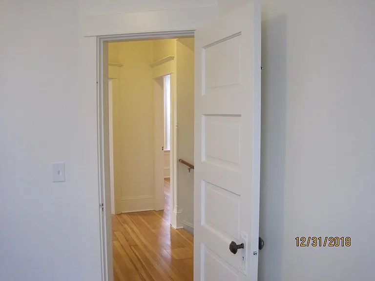 817 13th Ave — Photo 25