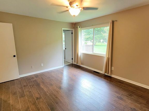 5th image of 8500 Dresden Dr