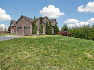 2 Don Morris Ct, Clarington, ON L1C5P7