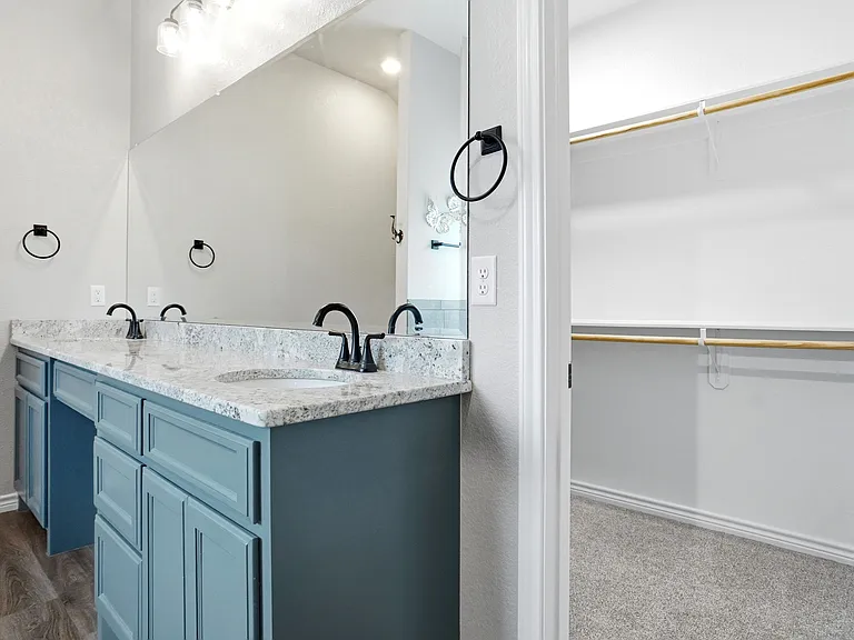113 Wiley St — Photo 4