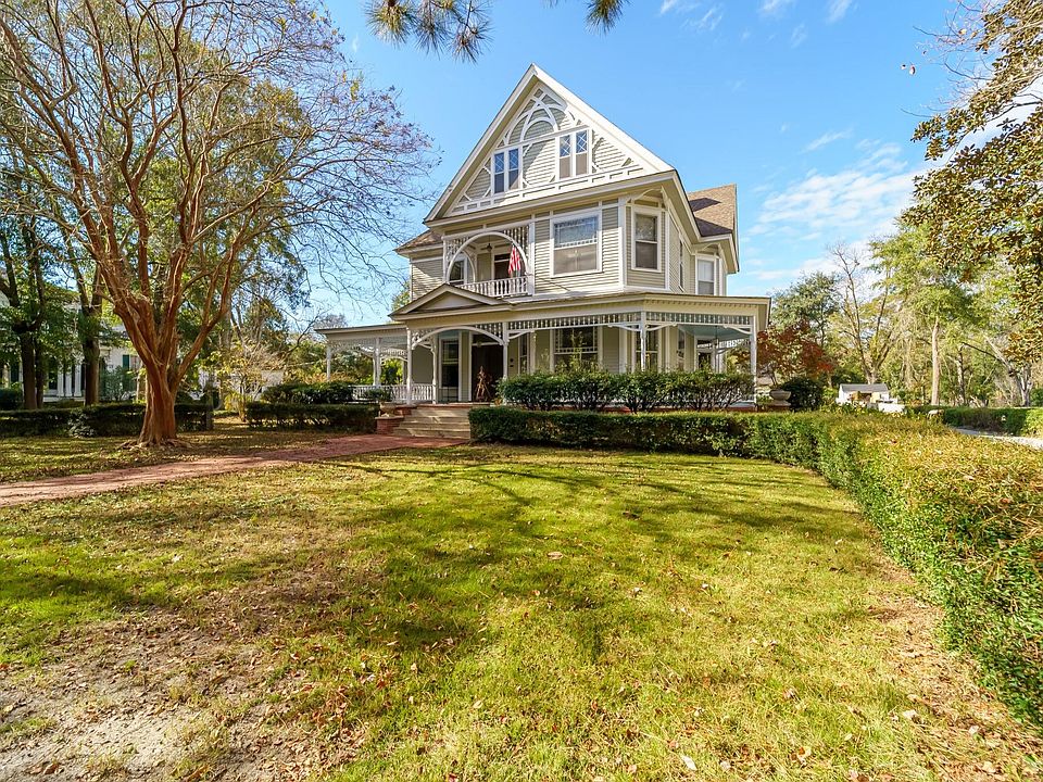 706 N Eufaula Ave Eufaula Al 36027 Mls 484244 Zillow